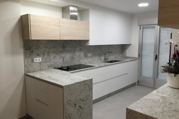 Cocina luminosa